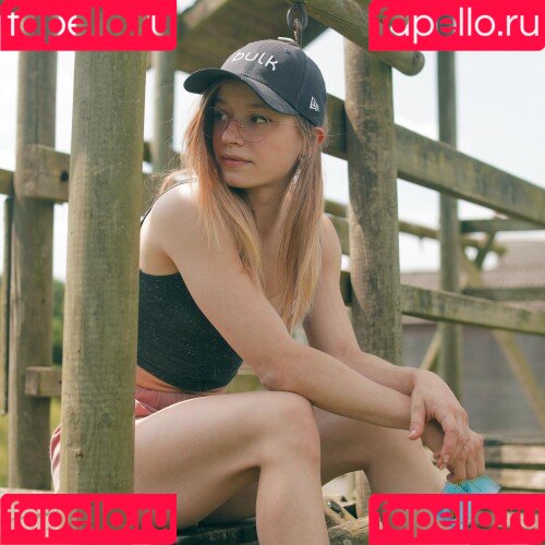 Aline Dessine Onlyfans Photo Gallery 