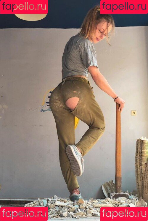 Aline Dessine Onlyfans Photo Gallery 