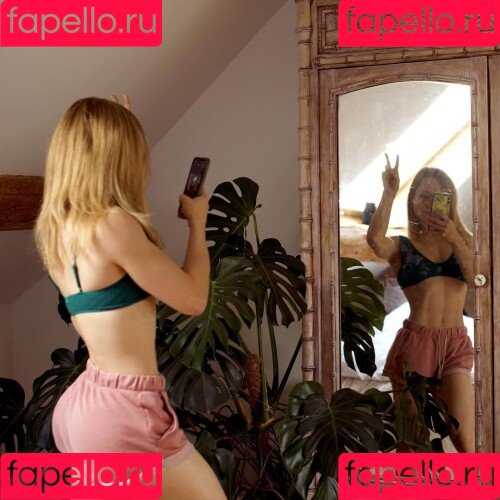 Aline Dessine Onlyfans Photo Gallery 