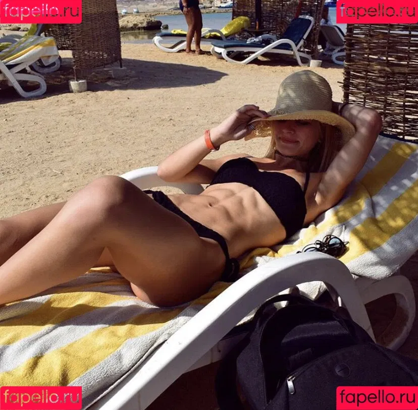 Aline Dessine Onlyfans Photo Gallery 