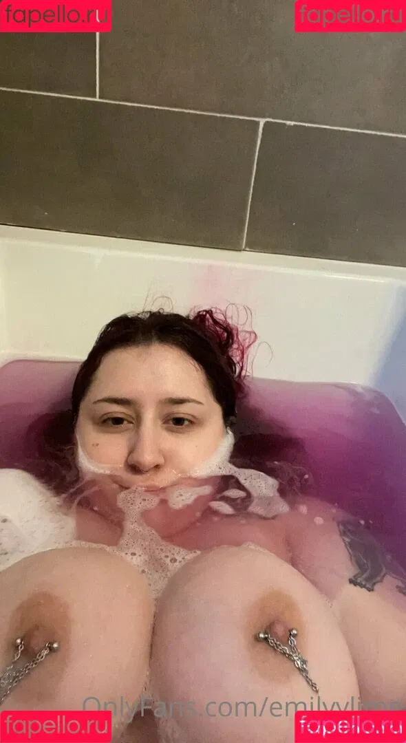 emilyylime Onlyfans Photo Gallery 