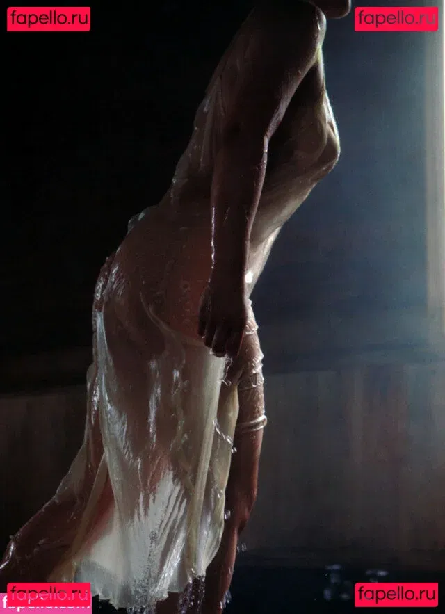 Saaya Irie Onlyfans Photo Gallery 