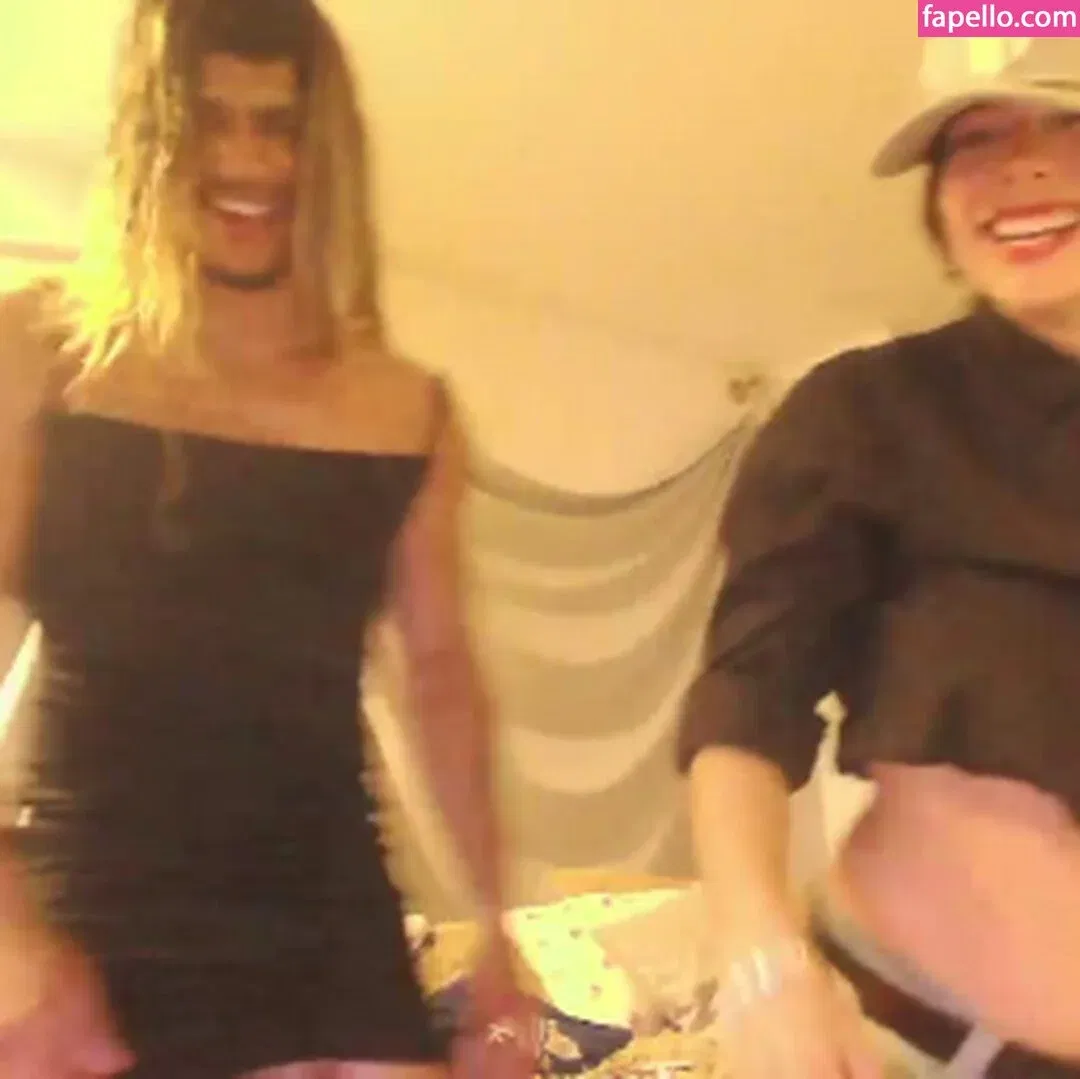 Kendalltyler_ Onlyfans Photo Gallery 