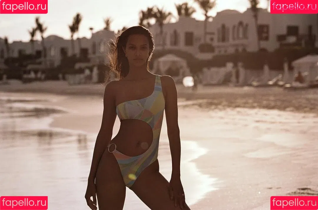 Lais Ribeiro Onlyfans Photo Gallery 