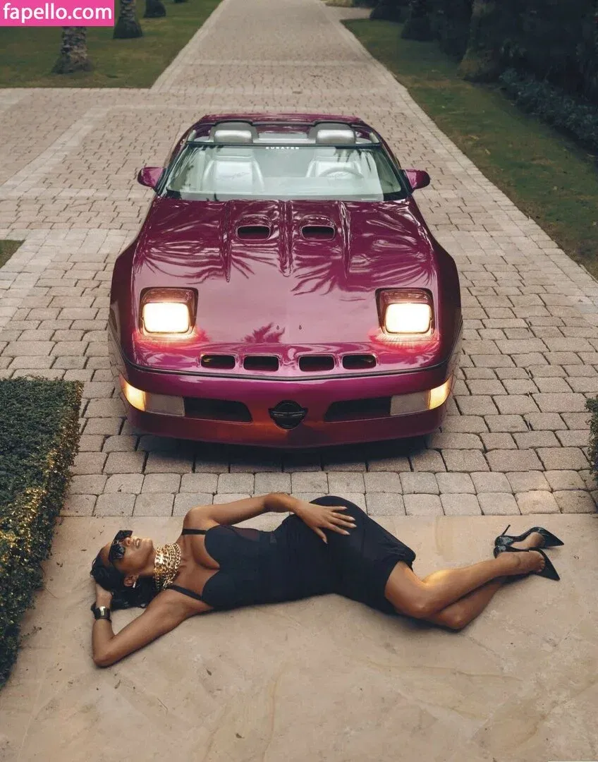 Lais Ribeiro Onlyfans Photo Gallery 