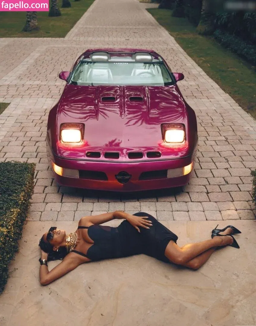 Lais Ribeiro Onlyfans Photo Gallery 