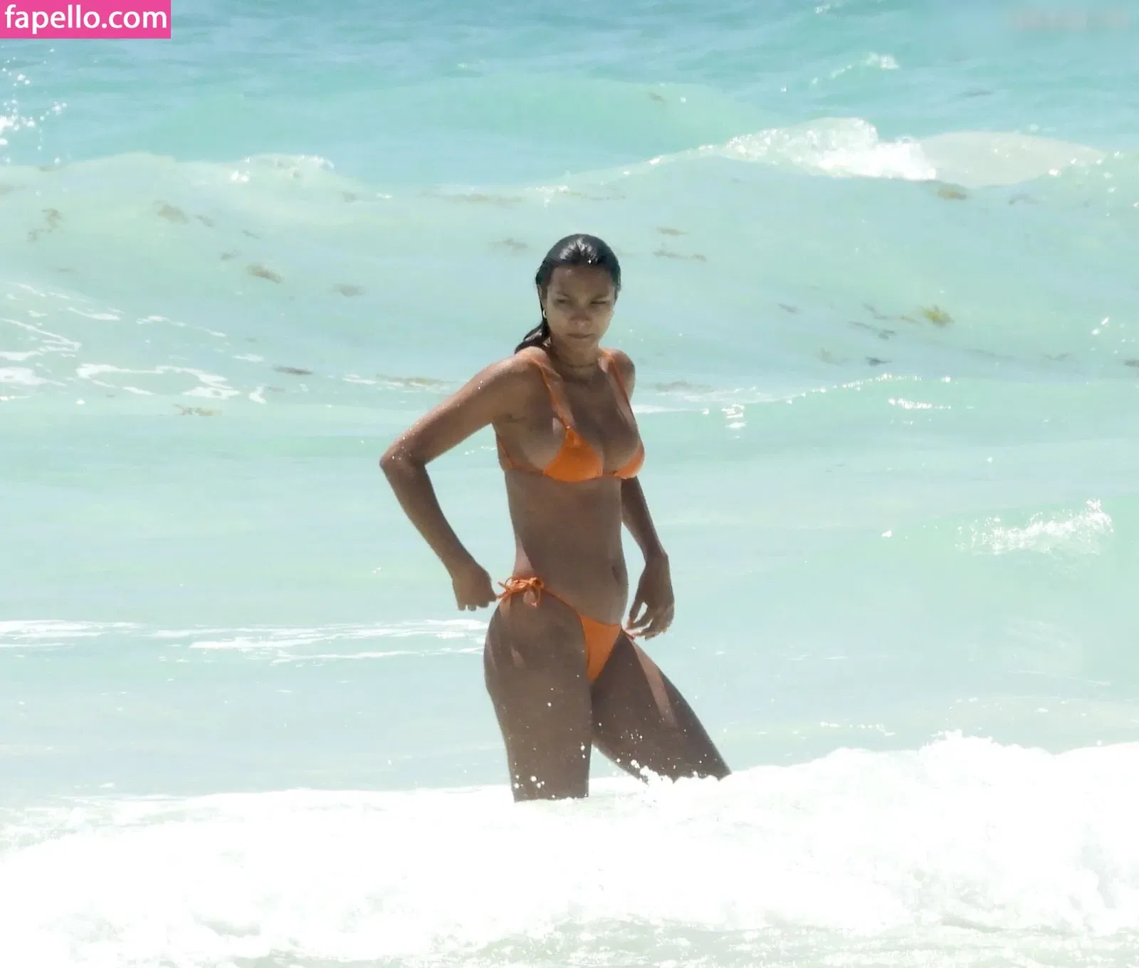 Lais Ribeiro Onlyfans Photo Gallery 