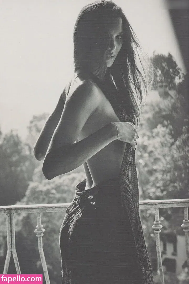 Lais Ribeiro Onlyfans Photo Gallery 