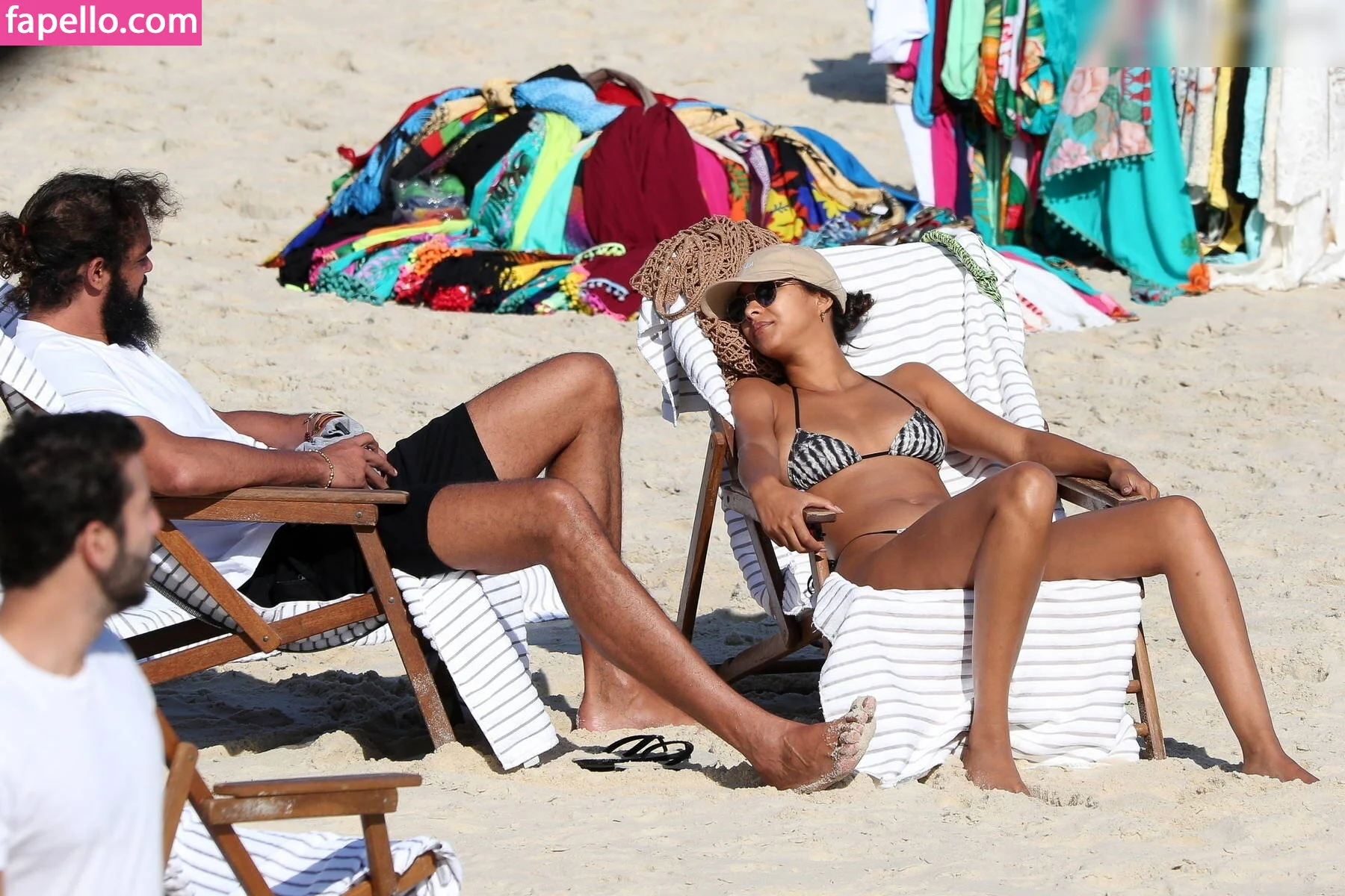 Lais Ribeiro Onlyfans Photo Gallery 