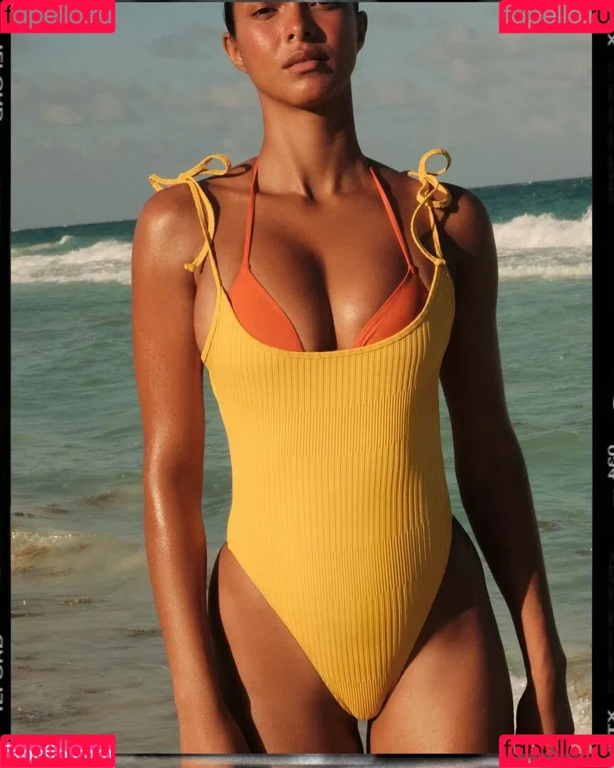 Lais Ribeiro Onlyfans Photo Gallery 