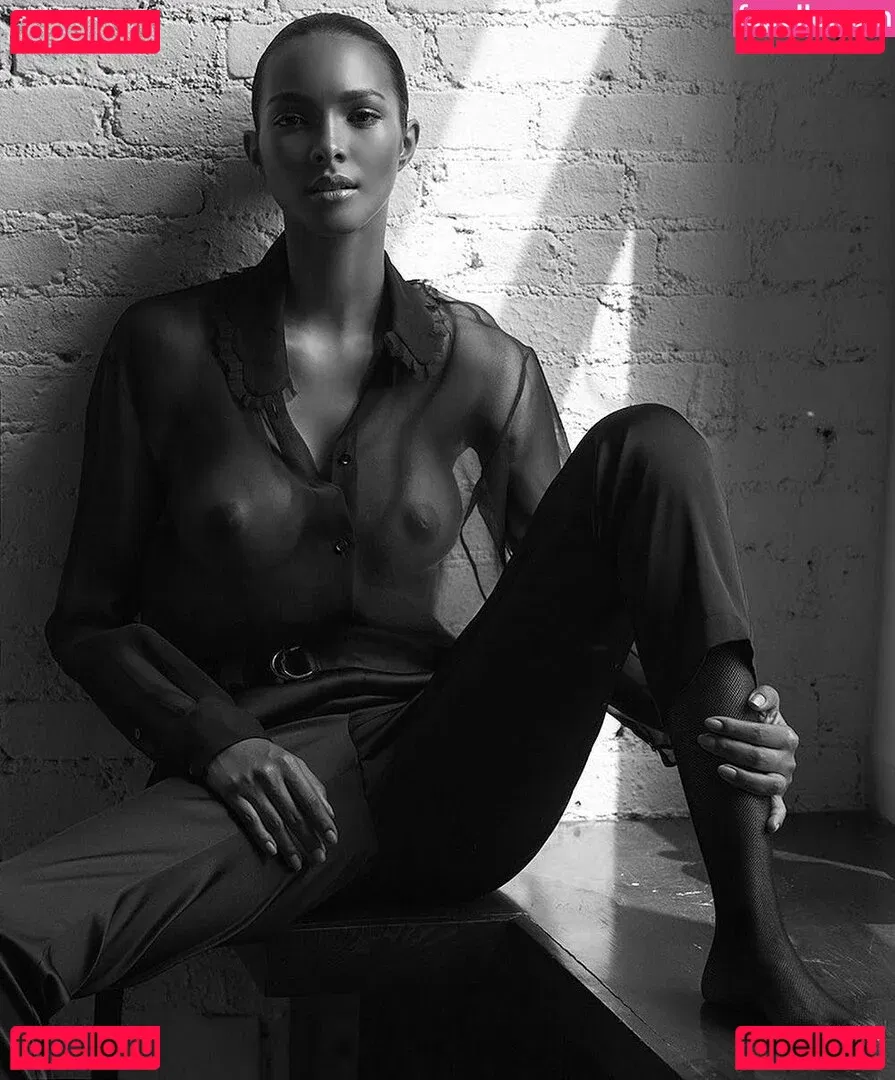 Lais Ribeiro Onlyfans Photo Gallery 