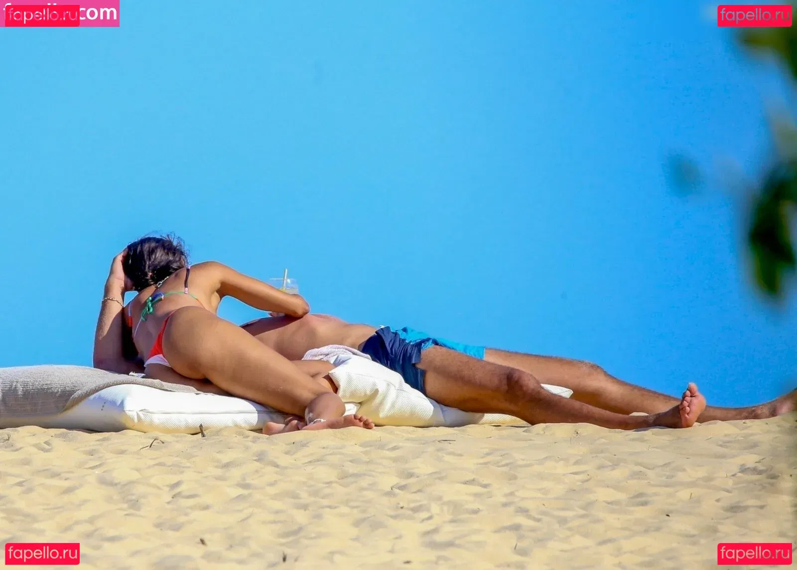 Lais Ribeiro Onlyfans Photo Gallery 