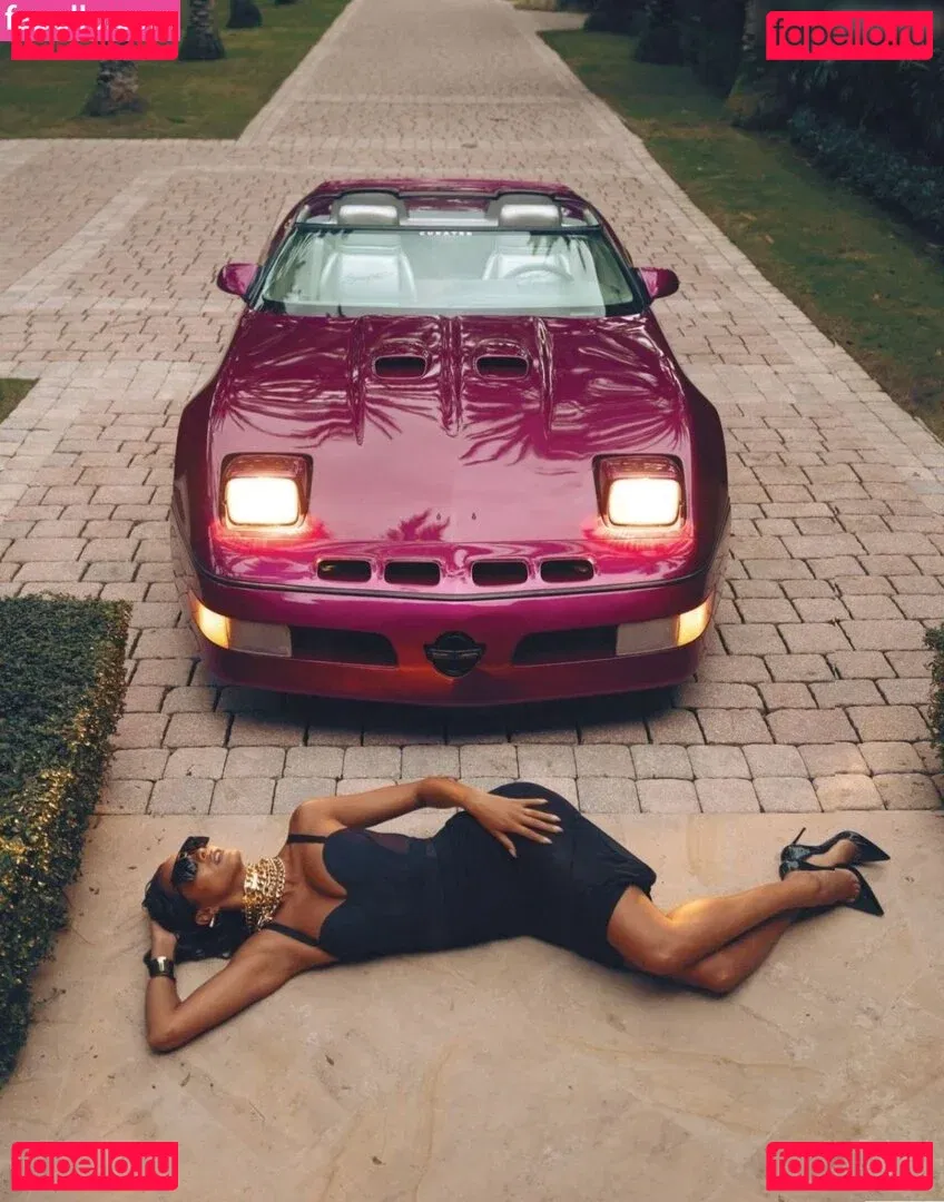 Lais Ribeiro Onlyfans Photo Gallery 