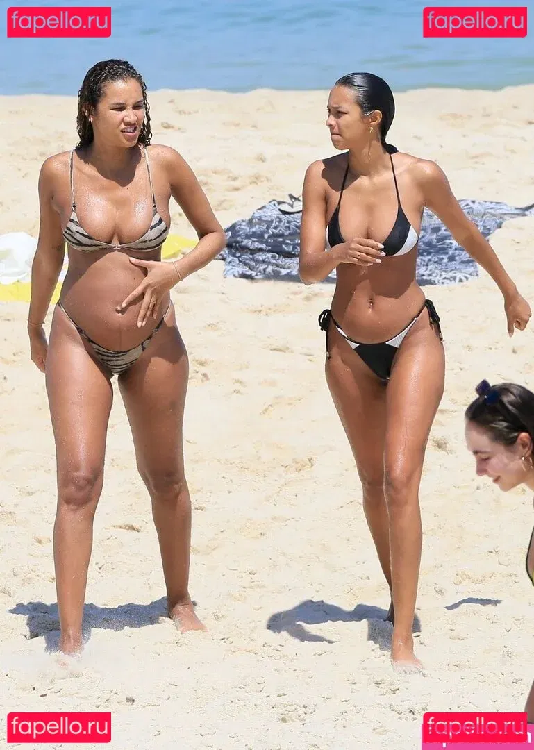 Lais Ribeiro Onlyfans Photo Gallery 