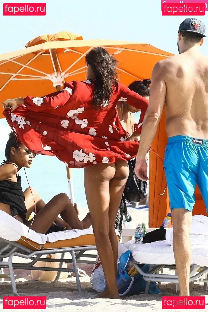 Lais Ribeiro Onlyfans Photo Gallery 