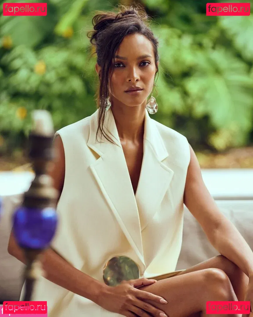 Lais Ribeiro Onlyfans Photo Gallery 