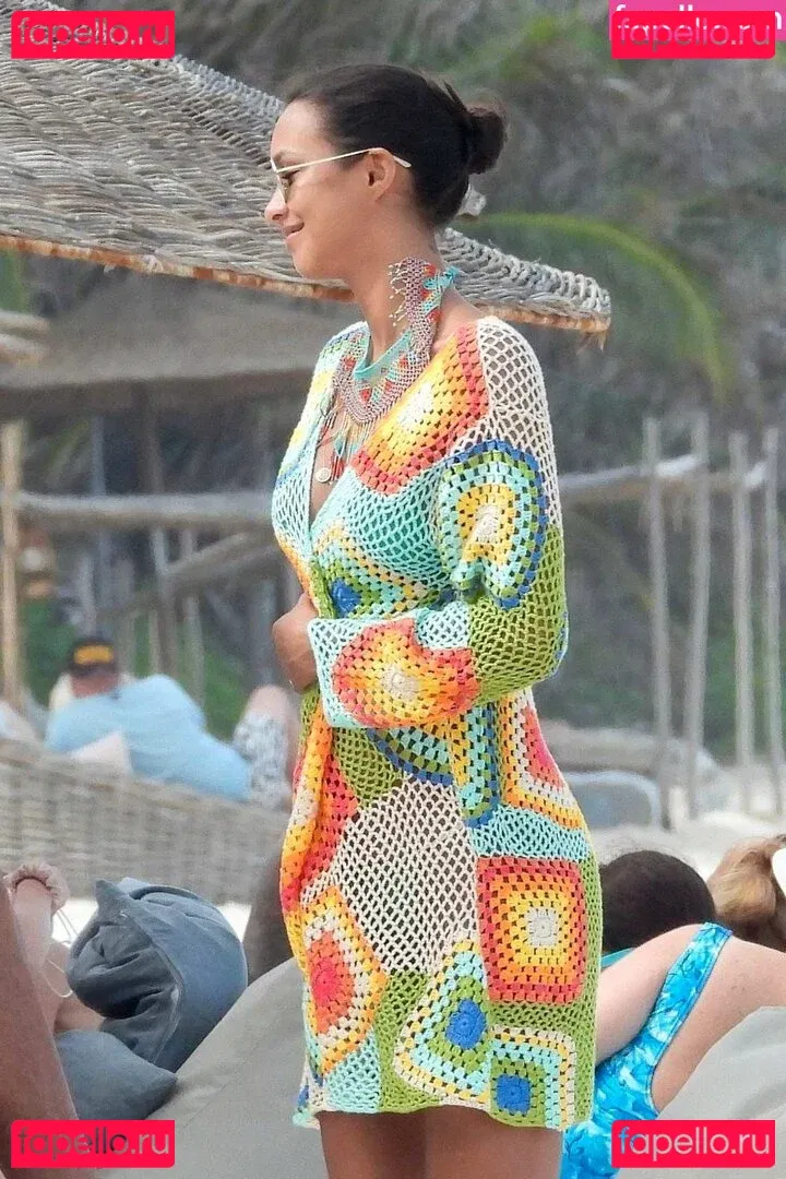 Lais Ribeiro Onlyfans Photo Gallery 