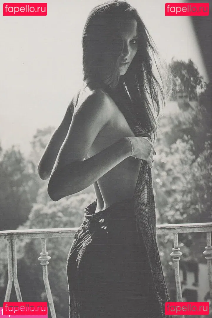 Lais Ribeiro Onlyfans Photo Gallery 