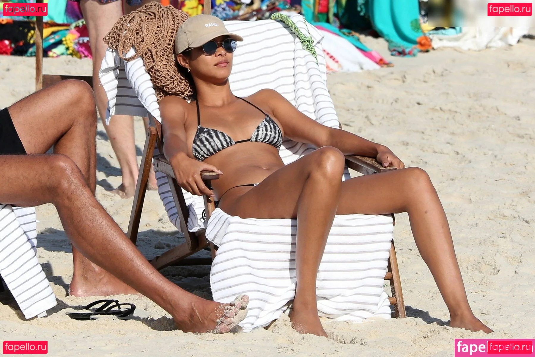 Lais Ribeiro Onlyfans Photo Gallery 