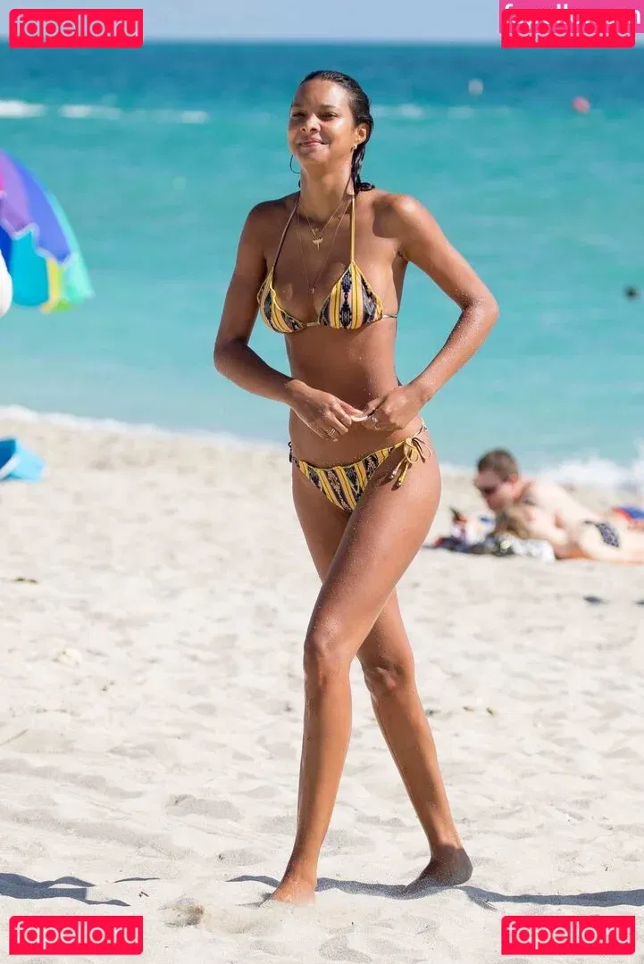 Lais Ribeiro Onlyfans Photo Gallery 