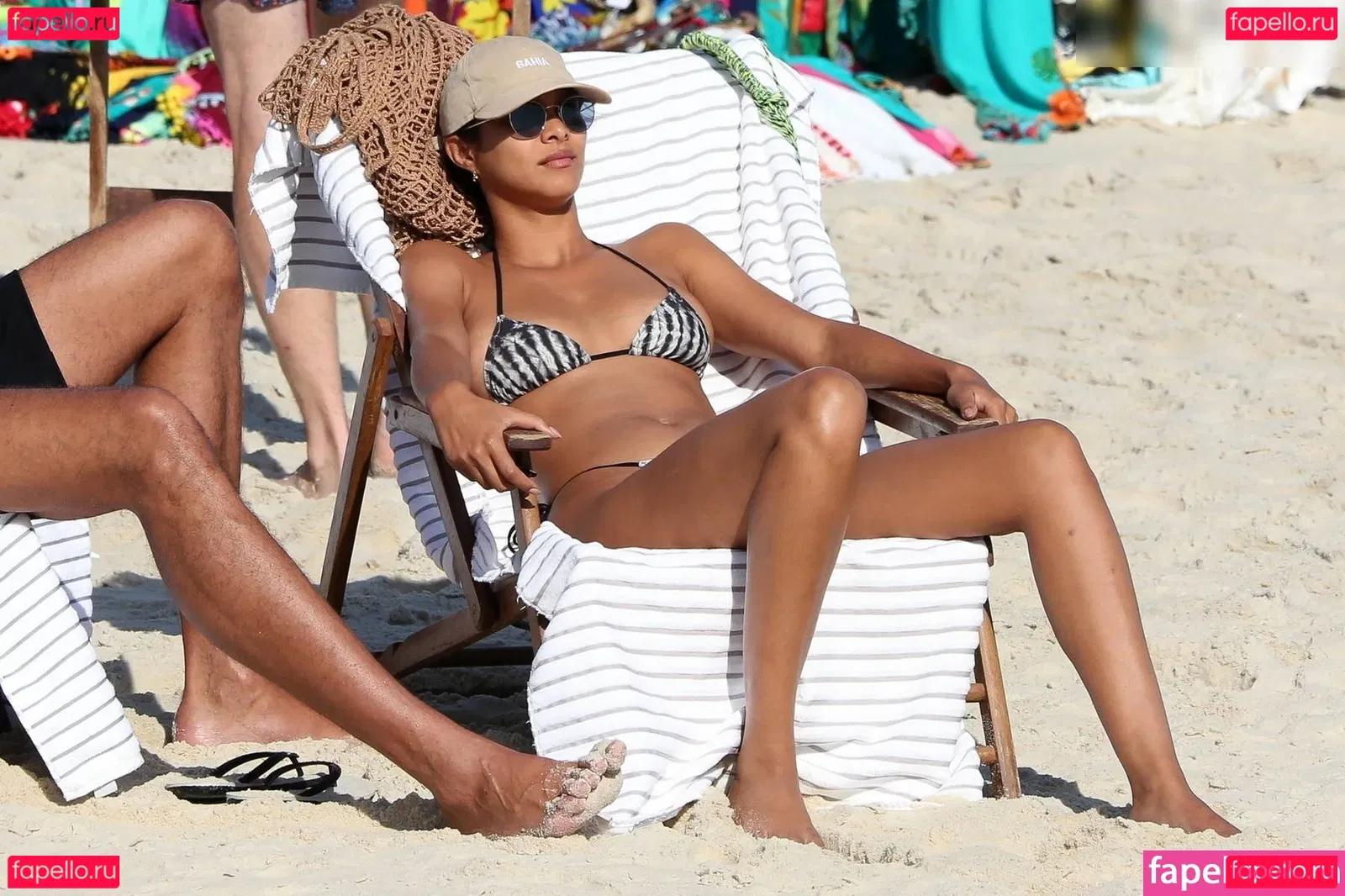 Lais Ribeiro Onlyfans Photo Gallery 