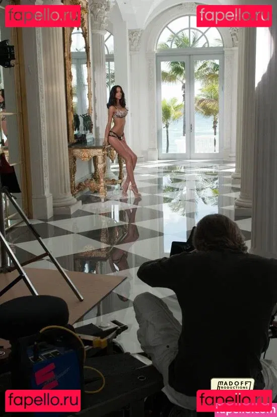 Lais Ribeiro Onlyfans Photo Gallery 