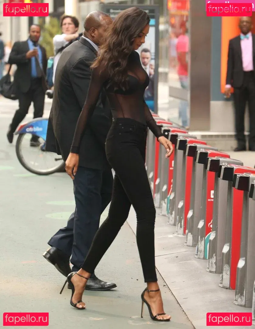 Lais Ribeiro Onlyfans Photo Gallery 