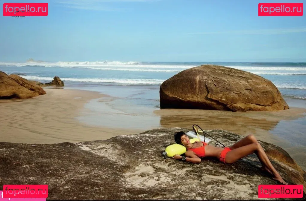 Lais Ribeiro Onlyfans Photo Gallery 