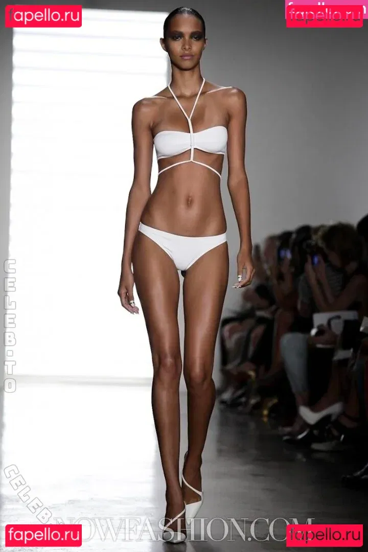 Lais Ribeiro Onlyfans Photo Gallery 