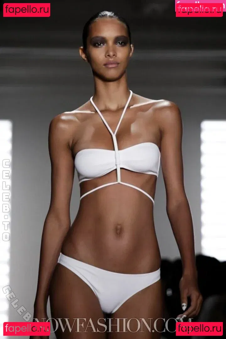 Lais Ribeiro Onlyfans Photo Gallery 