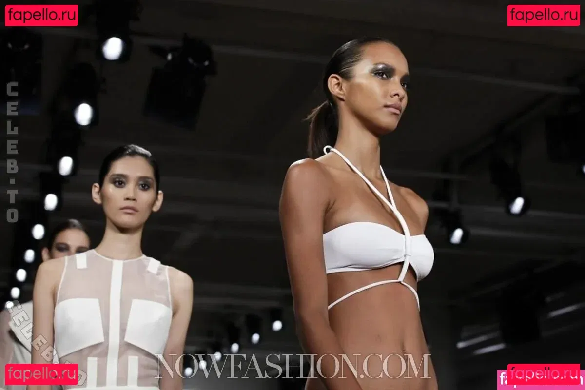 Lais Ribeiro Onlyfans Photo Gallery 