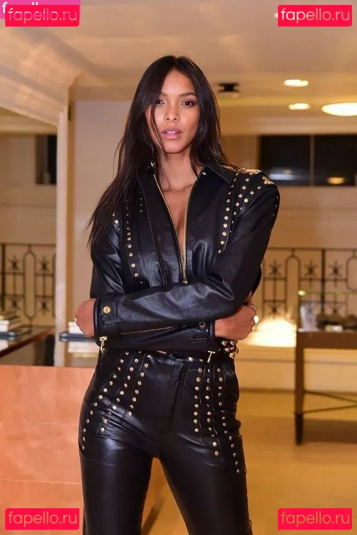 Lais Ribeiro Onlyfans Photo Gallery 