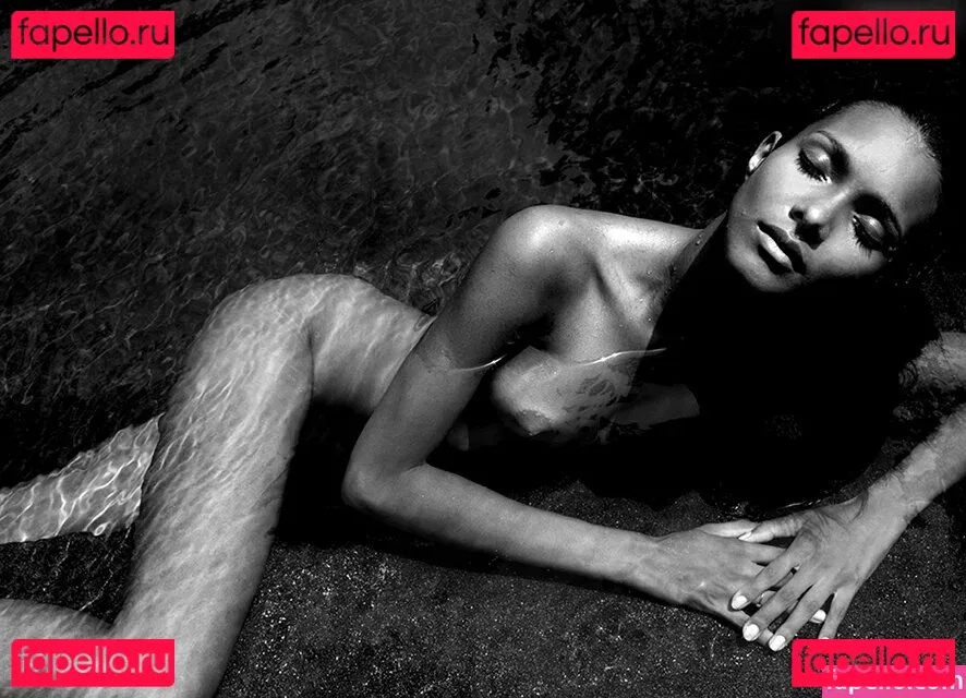 Lais Ribeiro Onlyfans Photo Gallery 