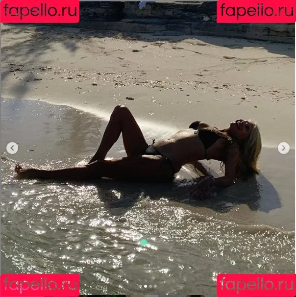 Christie Brinkley Onlyfans Photo Gallery 