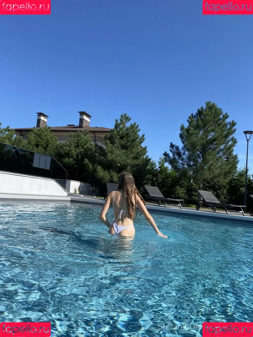 Stefania Deriabina Onlyfans Photo Gallery 