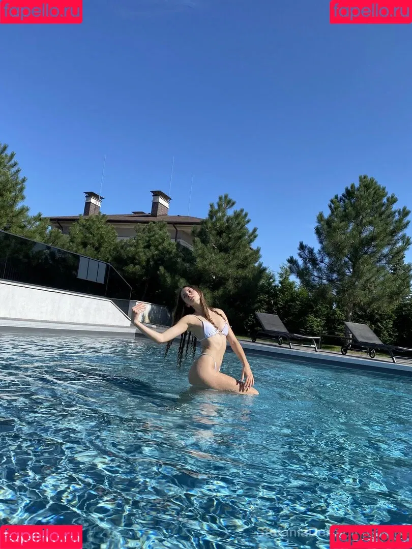 Stefania Deriabina Onlyfans Photo Gallery 