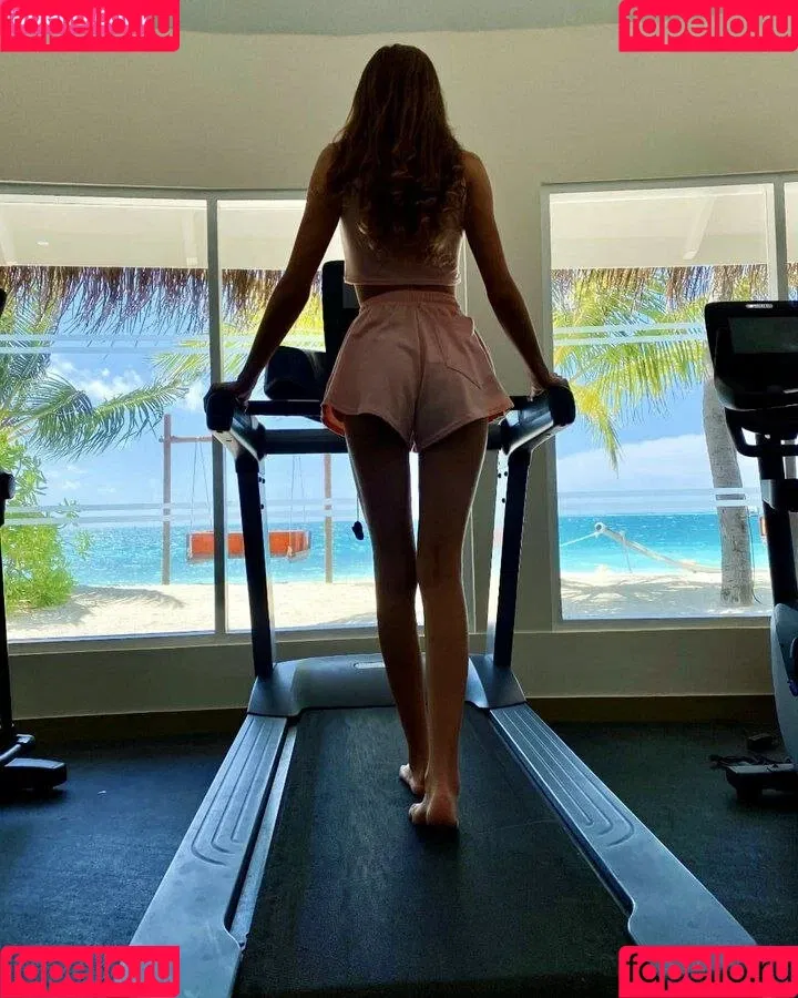 Stefania Deriabina Onlyfans Photo Gallery 