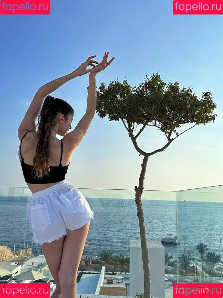 Stefania Deriabina Onlyfans Photo Gallery 