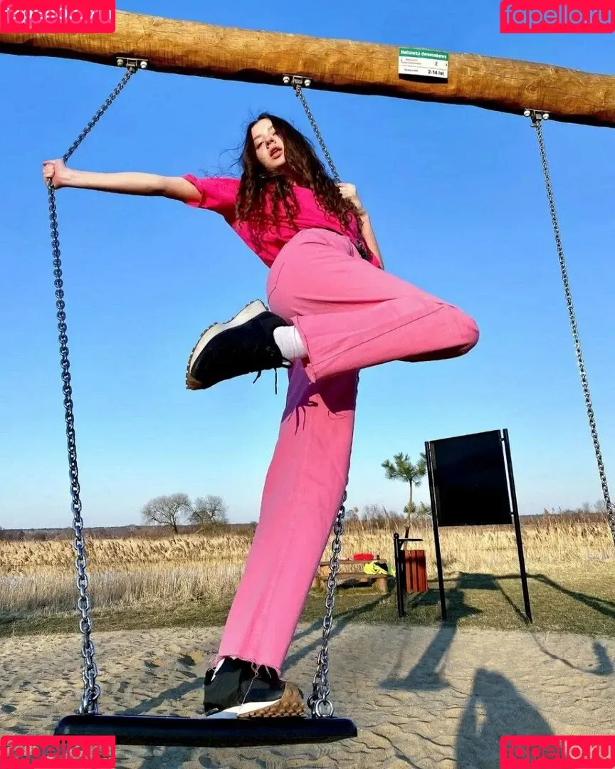 Stefania Deriabina Onlyfans Photo Gallery 