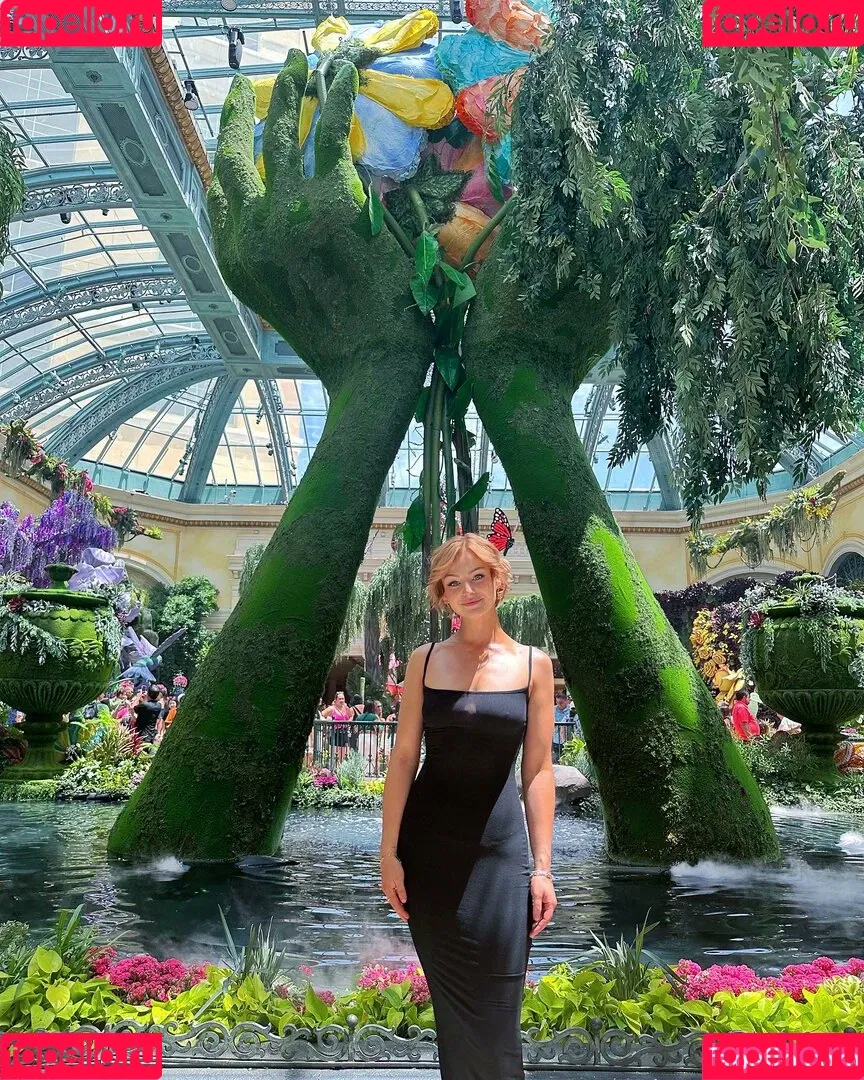 KallMeKris Onlyfans Photo Gallery 