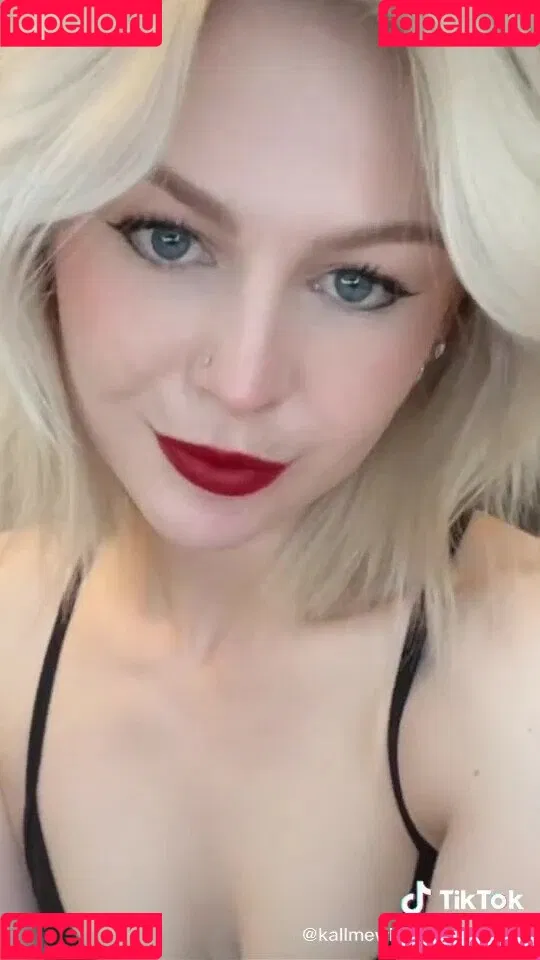 KallMeKris Onlyfans Photo Gallery 
