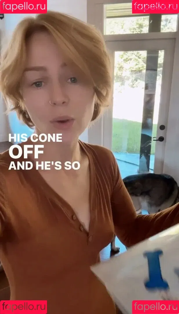 KallMeKris Onlyfans Photo Gallery 