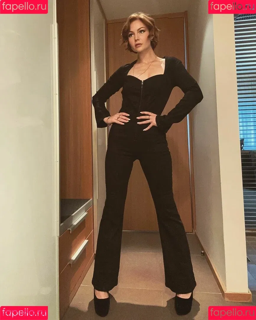 KallMeKris Onlyfans Photo Gallery 