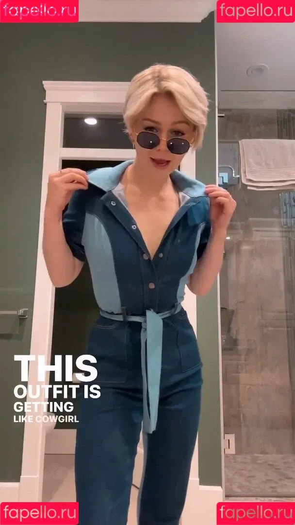 KallMeKris Onlyfans Photo Gallery 