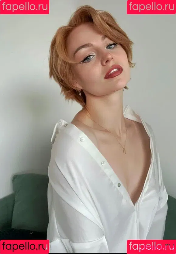 KallMeKris Onlyfans Photo Gallery 