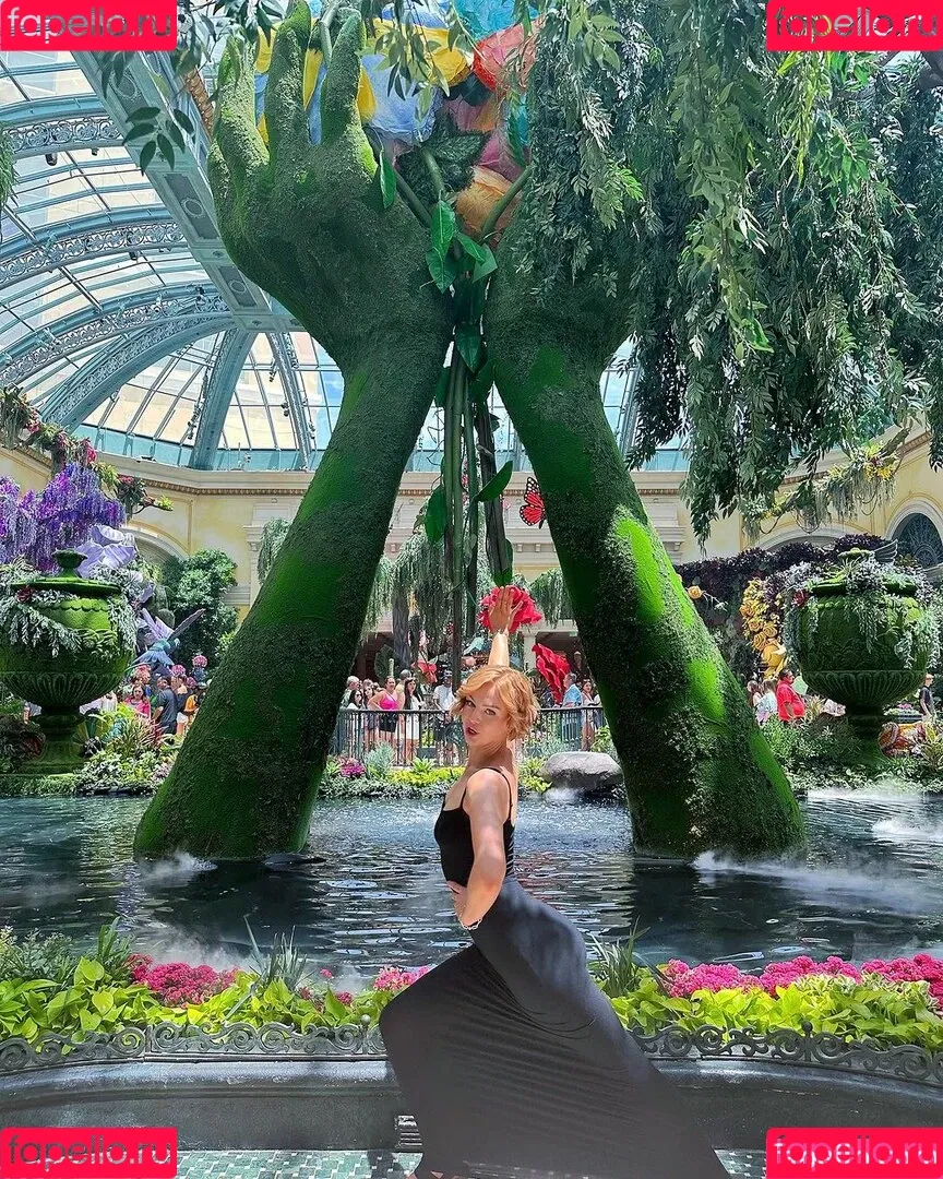 KallMeKris Onlyfans Photo Gallery 