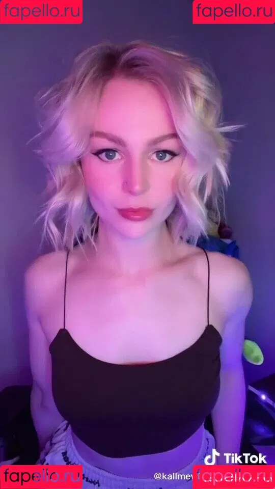 KallMeKris Onlyfans Photo Gallery 