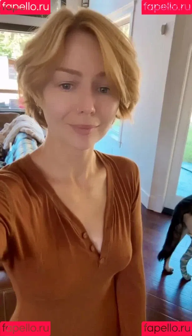 KallMeKris Onlyfans Photo Gallery 