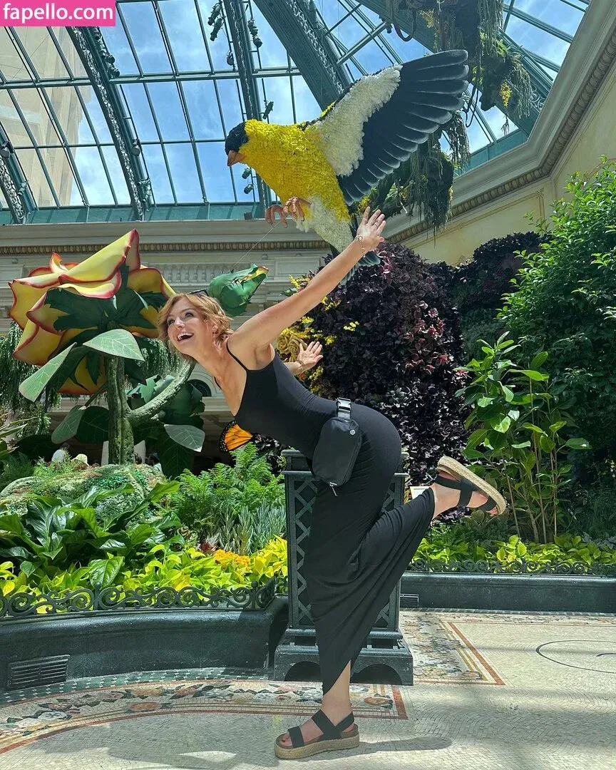 KallMeKris Onlyfans Photo Gallery 