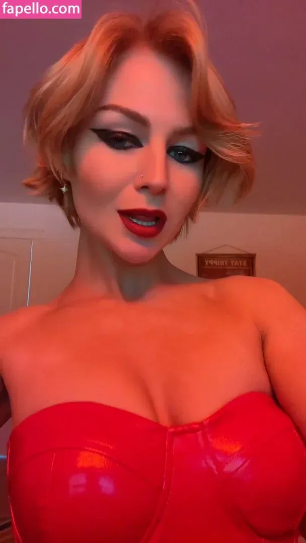 KallMeKris Onlyfans Photo Gallery 